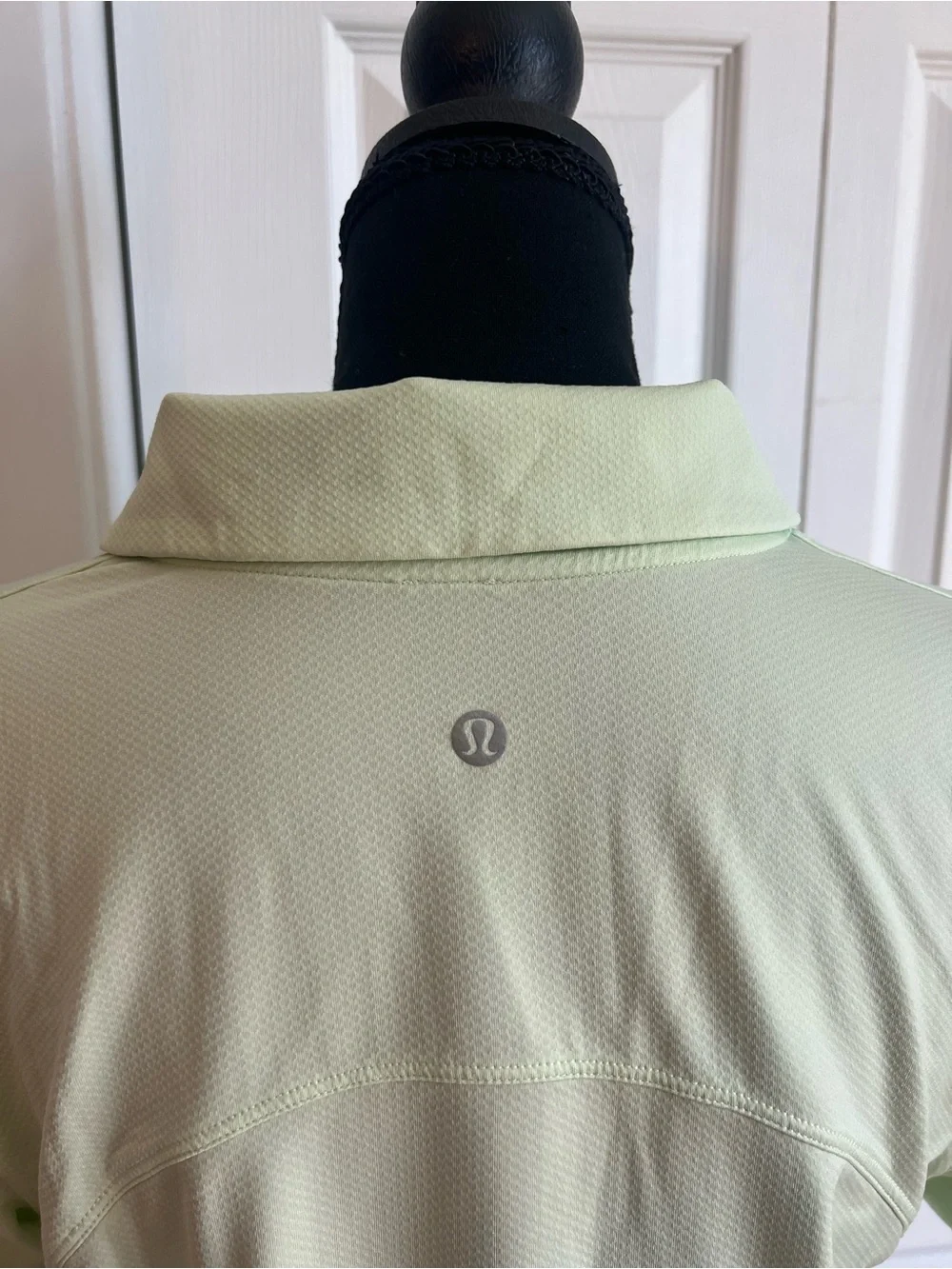 Lululemon Quick-Drying Short Sleeve Polo Shirt - Size 8 10